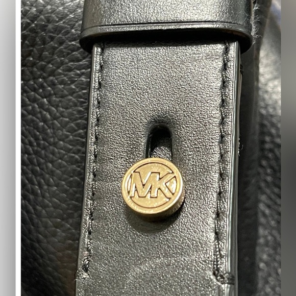 Michael Kors  Purse - Picture 8 of 13